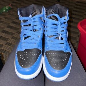 Jordan 1 dark marina blue size 6.5 grade schooll